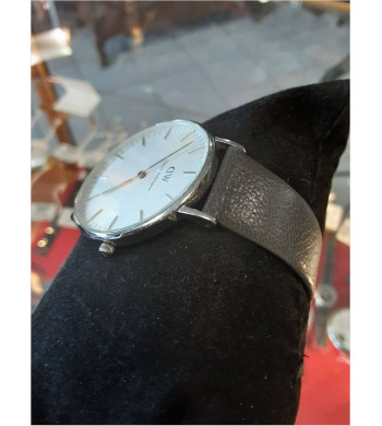 MONTRE QUARTZ DANIEL WELLINGTON