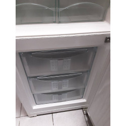 REFRIGERATEUR CONGELATEUR  LIEBHERR GARANTIE 6 MOIS