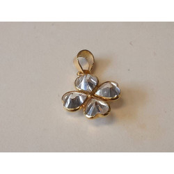 PENDENTIF OR 18K TREFLE A 4...