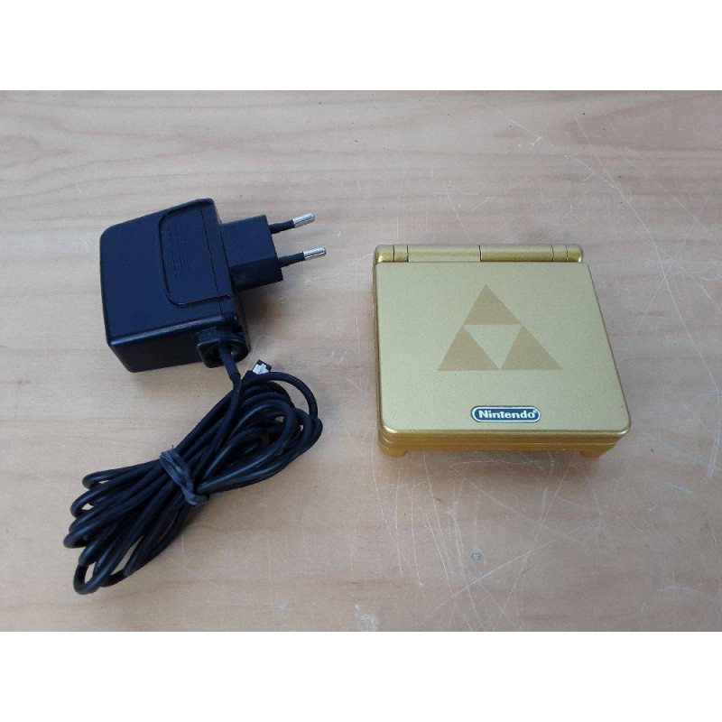GAME BOY ADVANCE SP ( RÉVISÉE + COQUE NEUVE ZELDA TRIFORCE )