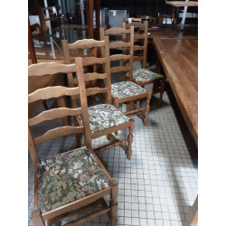LOT 8 CHAISES ASSISE TISSU