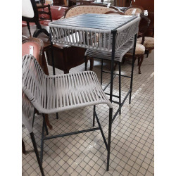 TABLE HAUTE METAL ET CORDE AVEC 2 TABOURETS