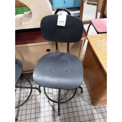 CHAISE PIVOTANTE IKEA...