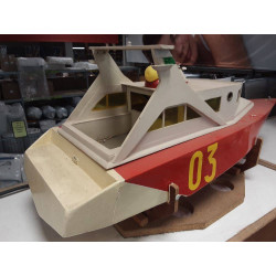 BATEAU ROUGE 03