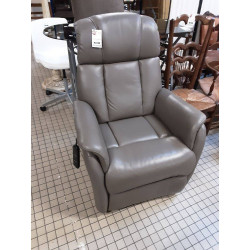 FAUTEUIL ELECTTRIQUE...