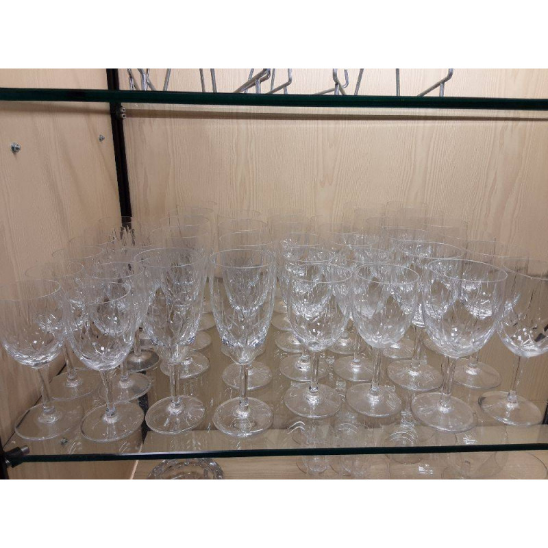 SARVICE DE VERRES CRISTAL DE BAYEL 44 PIÈCES
