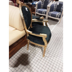 PAIRE DE FAUTEUILS MEDAILLON STYLE LOUIS XVI