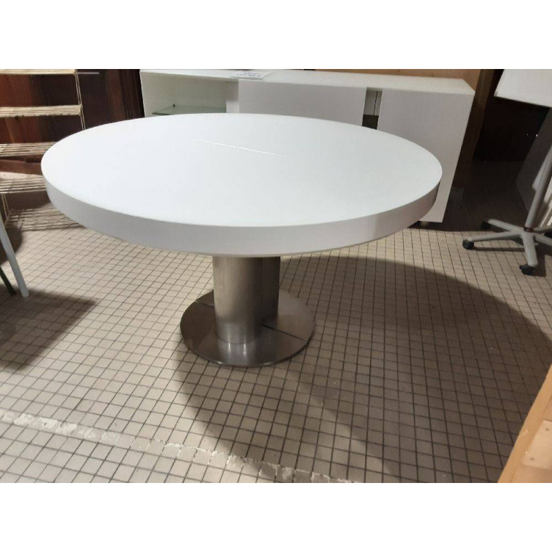 TABLE RONDE BLANCHE 1 ALLONGE PIETEMENT MÉTAL  HUSSON