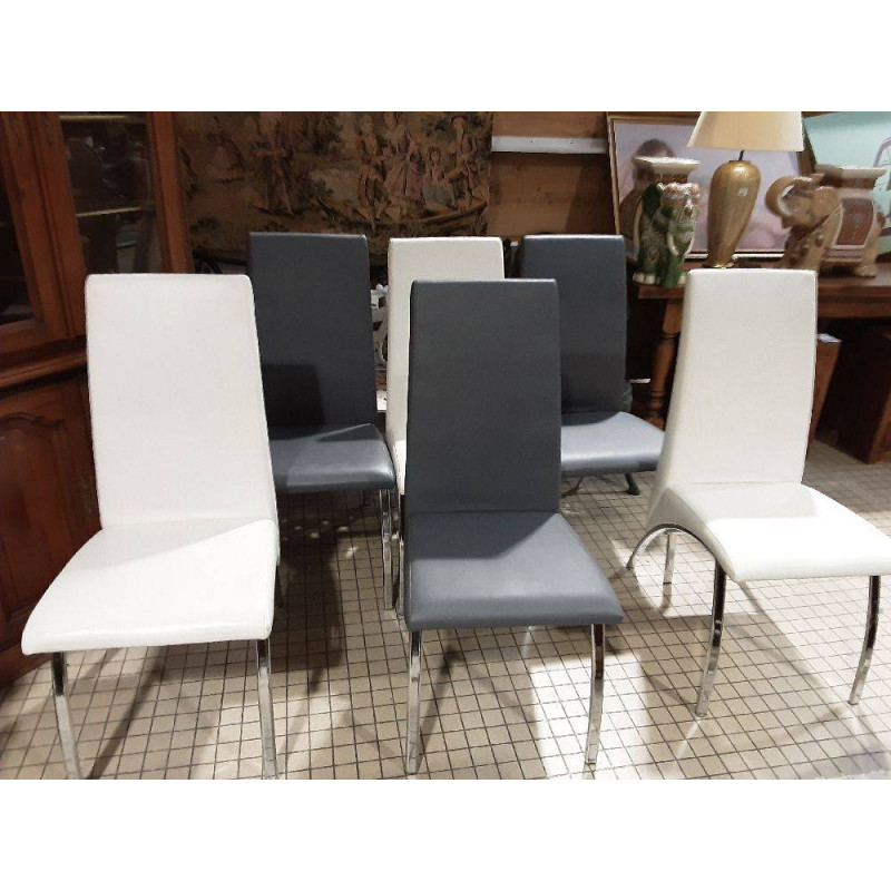 LOT 6  CHAISES SIMILI  PIETEMENT CHROMÉ